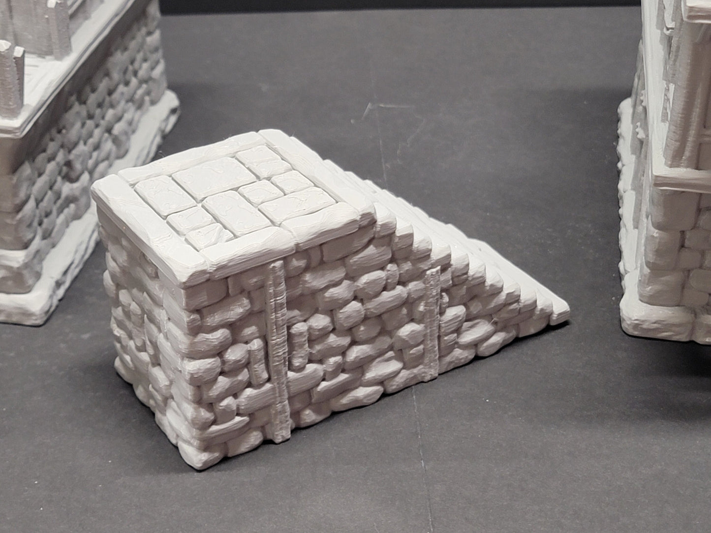 Damned City Ruined Coach House by Dadi Dungeon & Dintorni Terrain