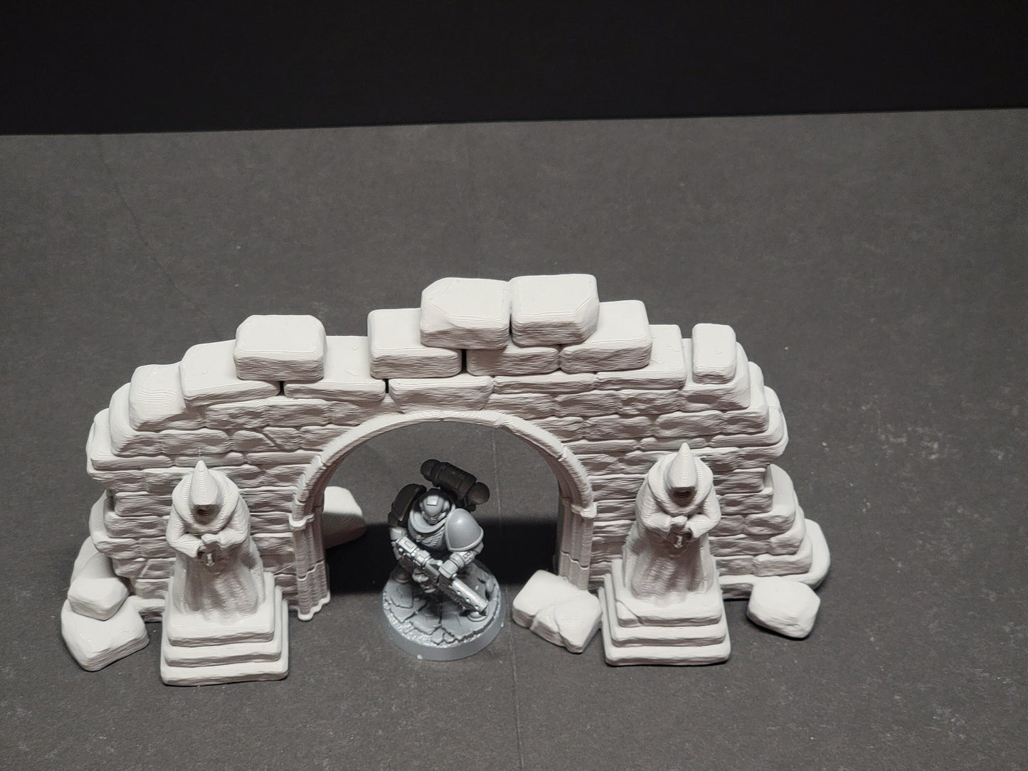 Damned City Ruined Archway by Dadi Dungeon & Dintorni