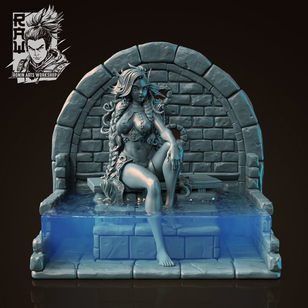 Kizandi Pin Up Model Kit by Ronin Arts Workshop