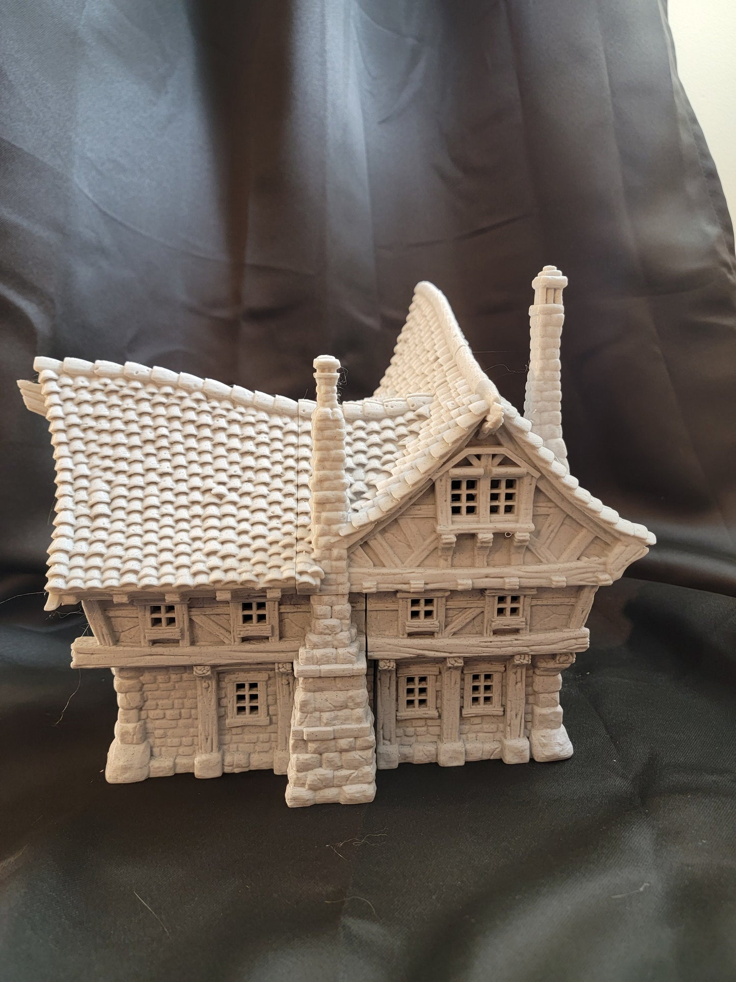 Medium House from "City of Firwood" by STL Miniatures Terrain 28mm