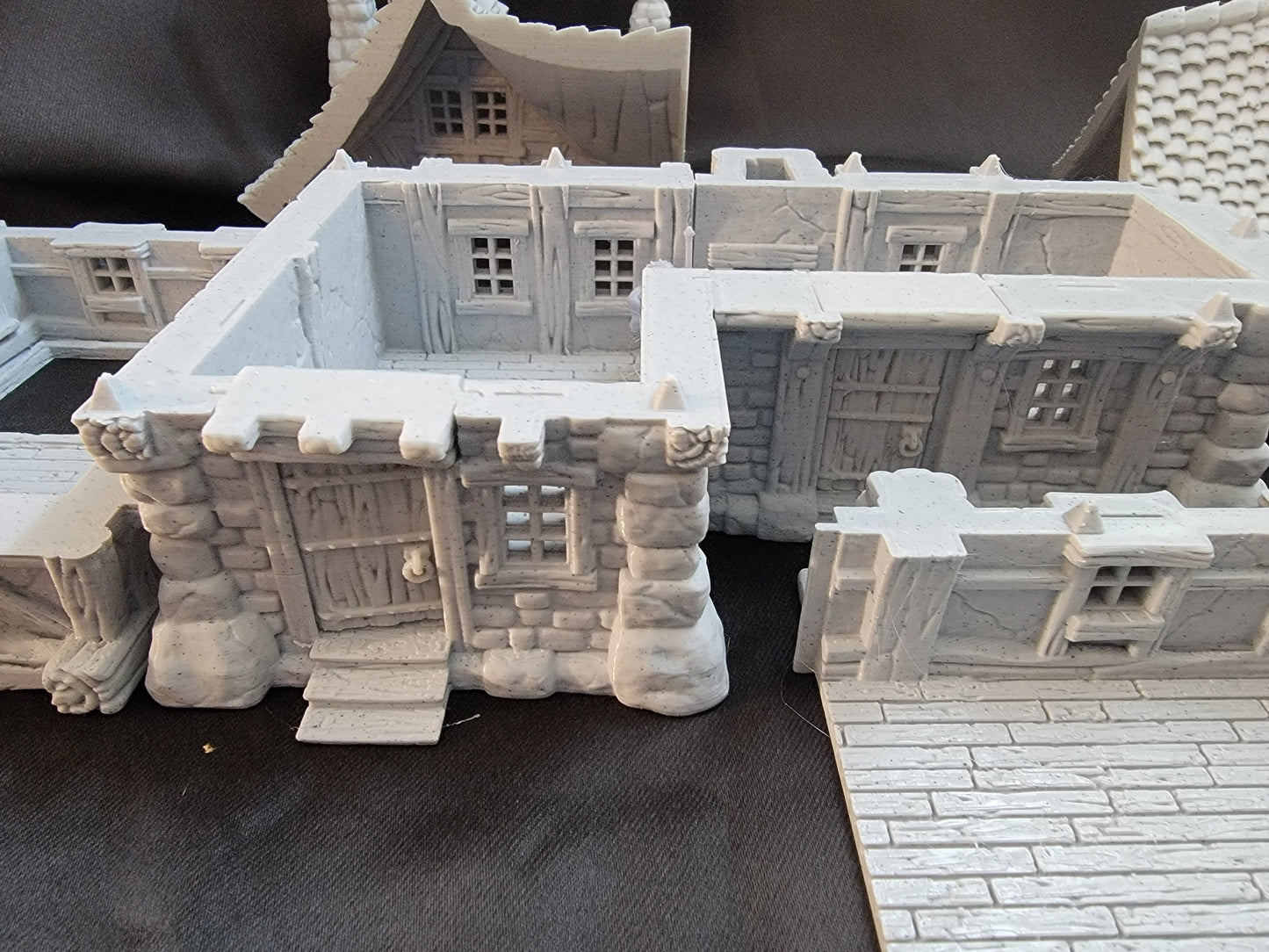 Medium House from "City of Firwood" by STL Miniatures Terrain 28mm