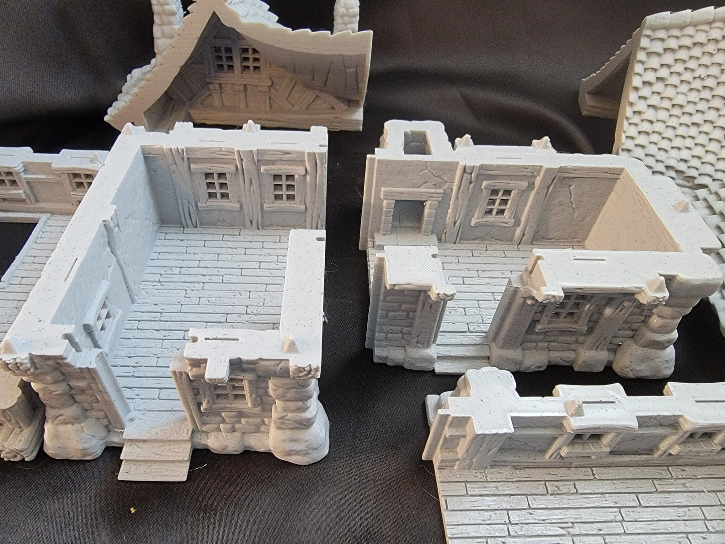 Medium House from "City of Firwood" by STL Miniatures Terrain 28mm