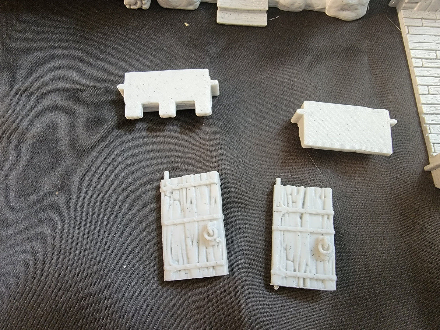 Medium House from "City of Firwood" by STL Miniatures Terrain 28mm