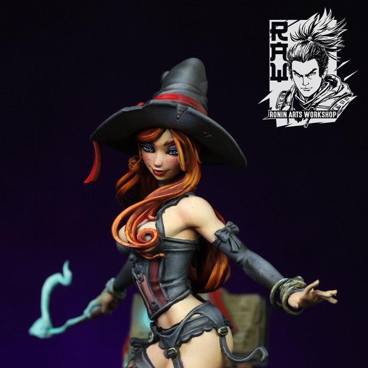 Hazel the Pumpkin Witch Statue Model Kit by Ronin Arts Workshop Miniatures